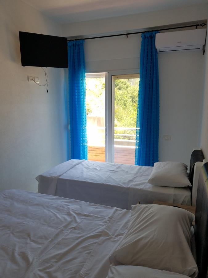 Vlorë Sunset Hotel Roza מראה חיצוני תמונה